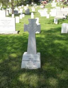 Mackintosh Grave Arlington Cemetery